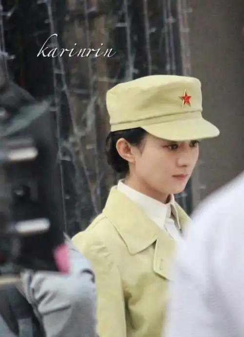 如颖随行 赵丽颖 胭脂