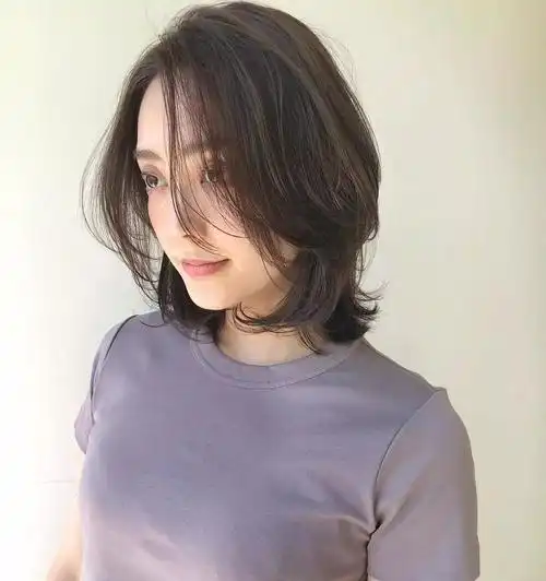 2020年还找不到发型的妹子,款式更多样化,适合的人群更广泛,很多发型