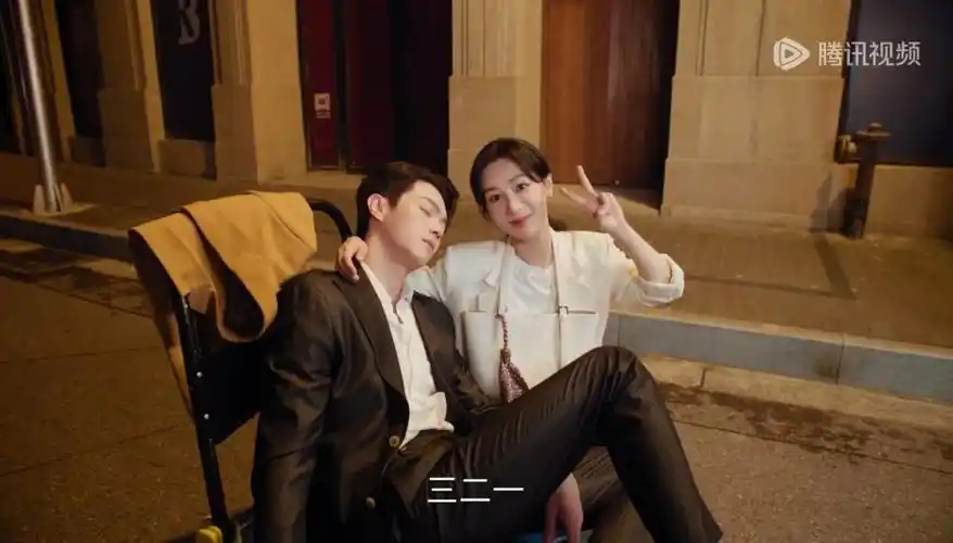 本以为杨紫许凯是亮点,女四号一出现,直接惊艳全场