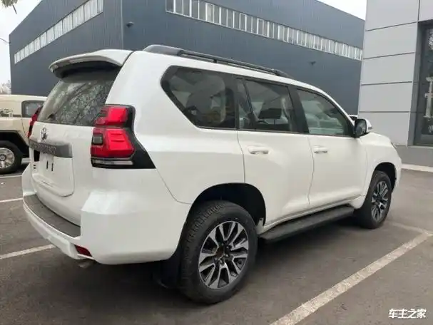 23款丰田霸道2700最低价格硬派越野现车可按揭