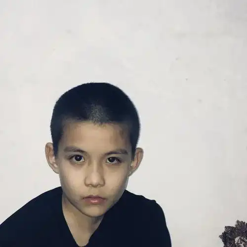 【头像】寸头小帅锅