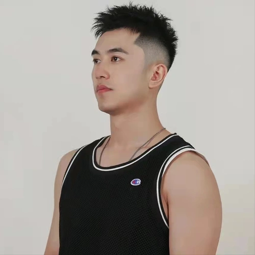 脸大适合什么发型脸大适合什么发型的男生