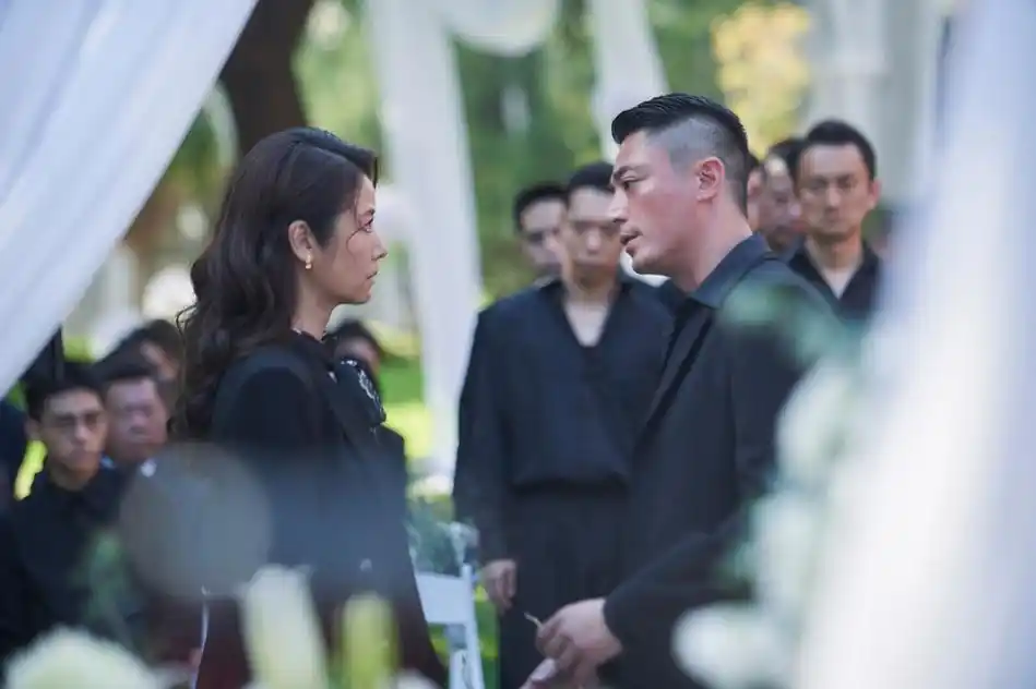 刘亦菲医院拍戏被偶遇