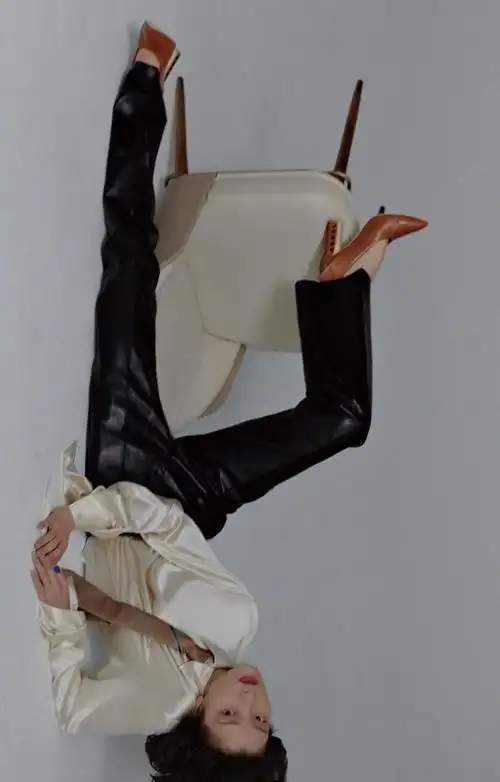 杜鹃复古英伦风时尚写真大片