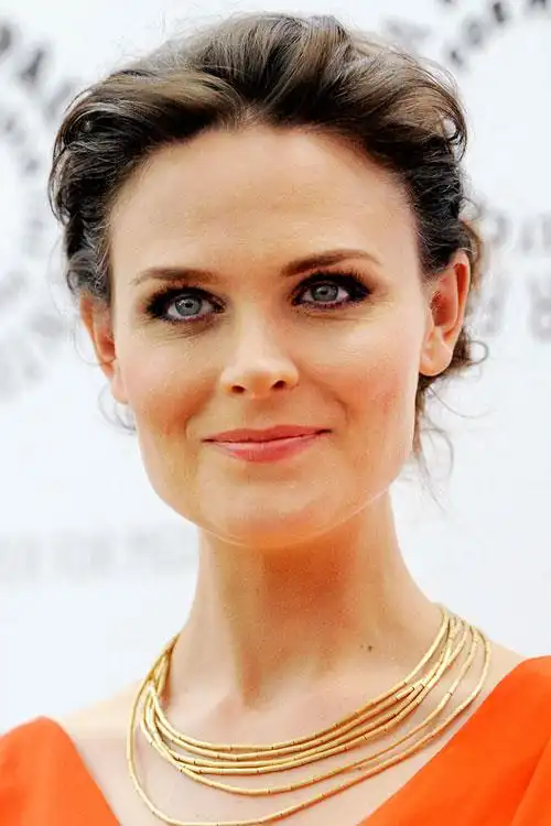 经典才美 10款欧美女星红毯盘发