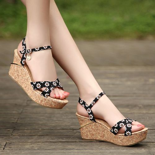 2021夏季韩版新款鱼嘴夏坡跟凉鞋