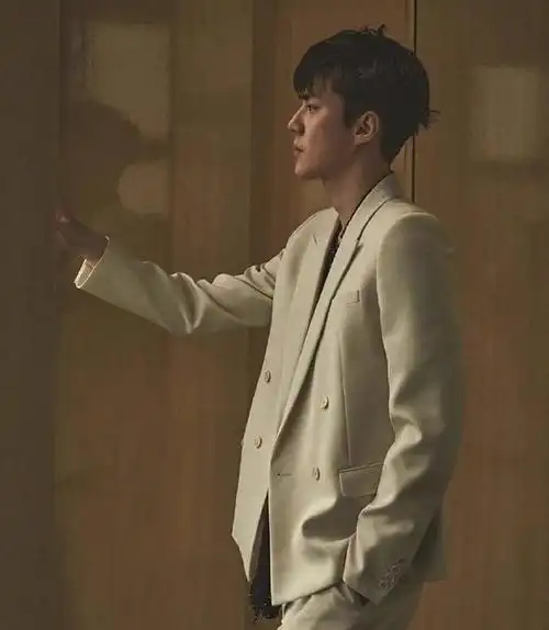 exo吴世勋帅气上线!多套西服造型化身霸道总裁,尽显贵气风范