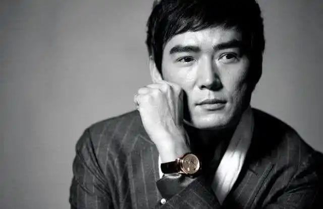 但是焦恩俊一开始还是选择了原谅,毕竟这已经不是两个人的事了,还得