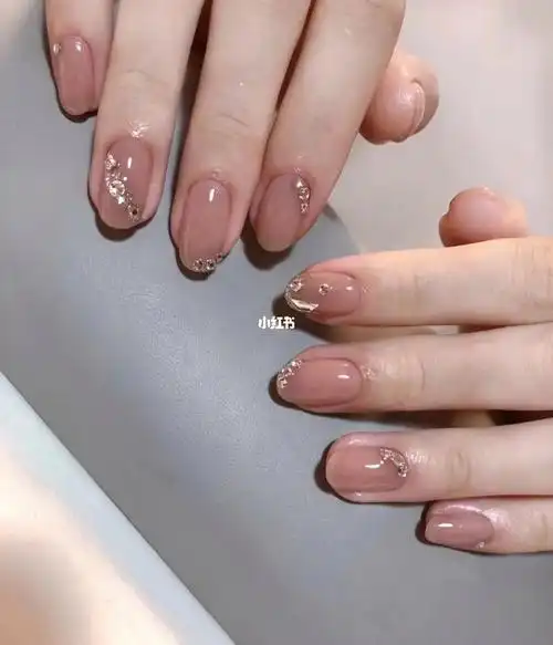 7878裸透色钻钻美甲