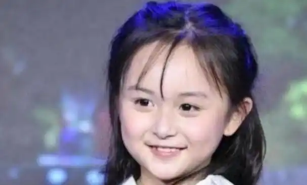 刘楚恬:2岁出道年入百万,当红时选择销声匿迹,她经历了什么?