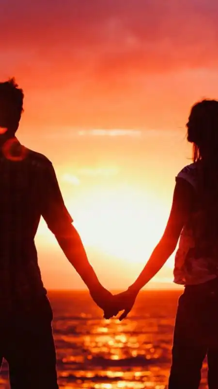 图中姓氏可更改今天的主题就是关于甜蜜情侣的幸福小镜头!