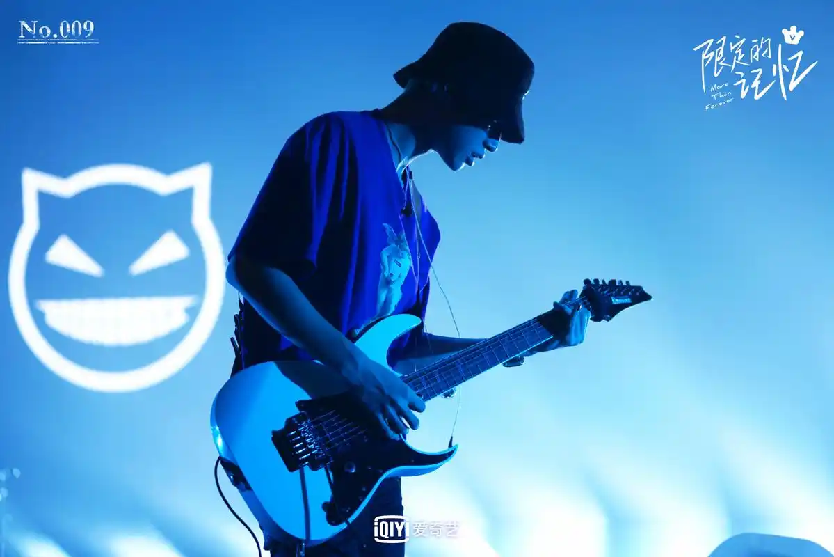 快乐病毒王琳凯,要你来收图换壁纸了!