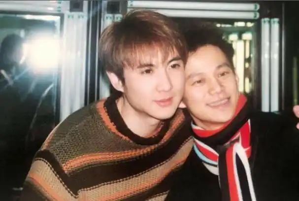 高校校草杨洋贴吧(沙溢沈腾杨洋校草)-天晟网