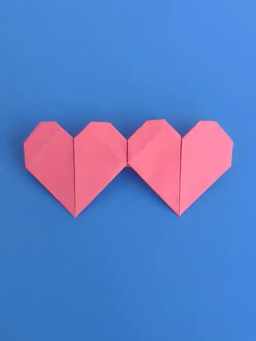 折一对漂亮的心连心,漂亮女生都喜欢 #折纸教程   #手工折纸   #折纸