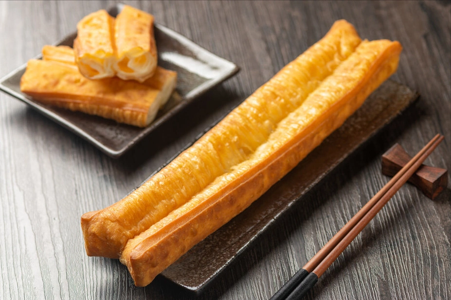 炸油条不用明矾多放这2味料就蓬松香酥脆端上桌孩子抢着吃