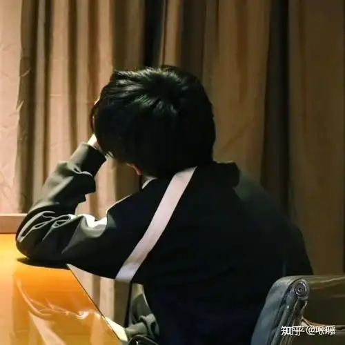 有没有贺峻霖背影图? - 知乎