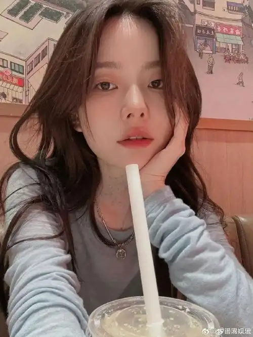 陈卓璇体重只有74斤