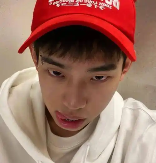 ins男头 | 另类风格男生头像_游戏_怪物史莱克_王者