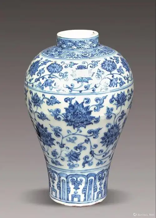 > 正文  经过正统,景泰,天顺三朝瓷器生产的空白期后,从成化开始,明代