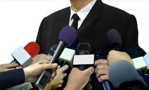 媒体采访话筒媒体报刊记者采访照片