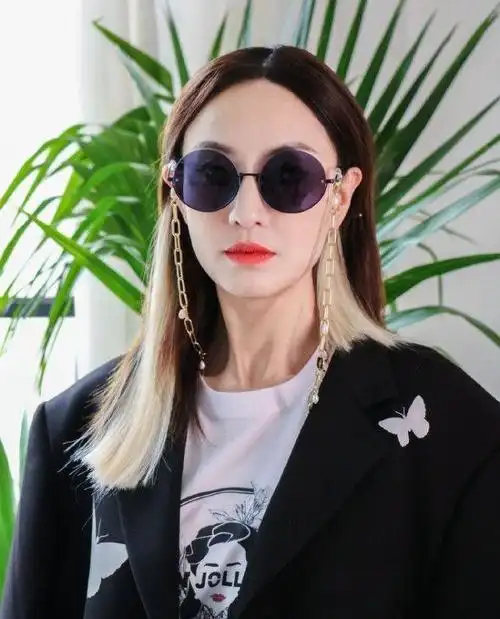 看了《乘风破浪的姐姐》,大家都认识郑希怡了吧.