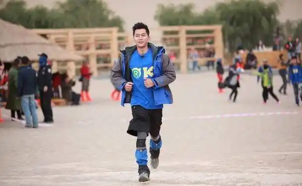 《奔跑吧》邓超离开,朱亚文李晨谁会是下一个大家长?