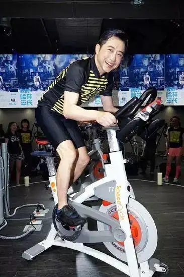 喜欢打篮球,骑车,跑步,健身庾澄庆1那就是——健身他们竟然还有同一个