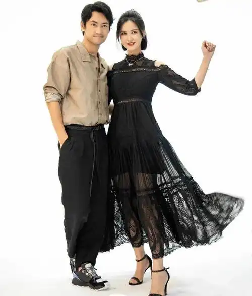 综艺节目中,两人也让大家明白了在袁弘是个好男人的称誉背后,张歆艺也