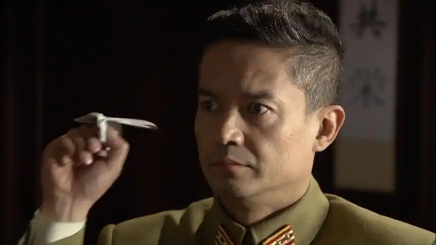 飞哥大英雄:电报天才投靠鬼子后,不诚心帮忙,鬼子竟要伤他母亲