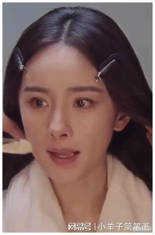 杨幂奢牌广告引差评无滤镜状态尴尬演技受嘲虐点满满