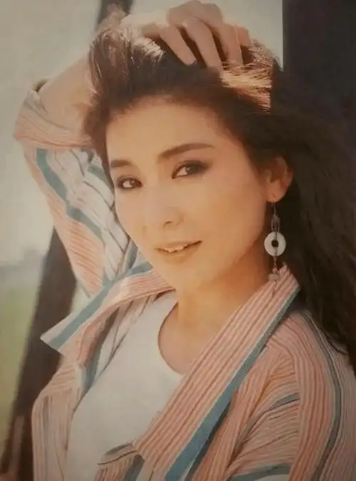 陈淑桦:童星出道,母亲去世后患上重病,如今64岁仍未婚