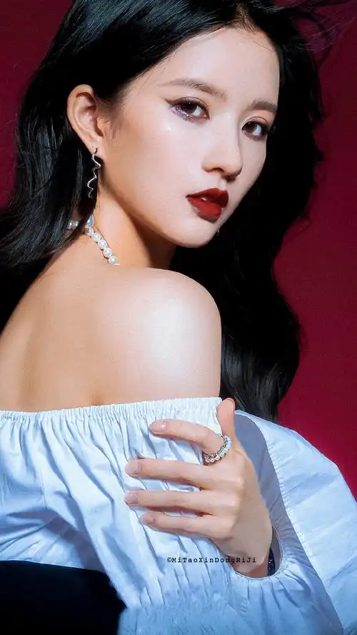 硬糖少女303 刘些宁