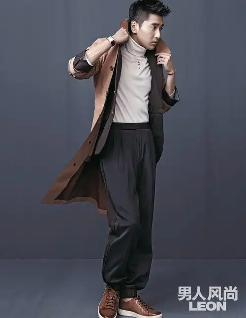 赵又廷封面大片曝光 硬朗洒脱尽显型男魅力