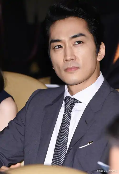 我们都知道,韩国的娱乐圈是一个非常看重颜值和身材的地方,韩国娱乐圈