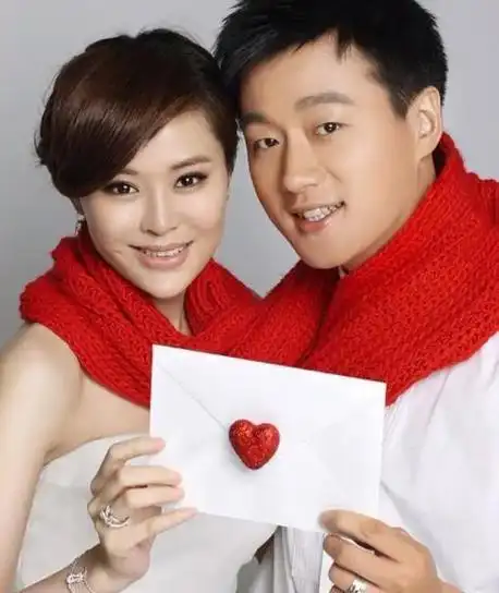 8对有夫妻相的明星,黄渤像娶了自己,陆毅一家一张脸