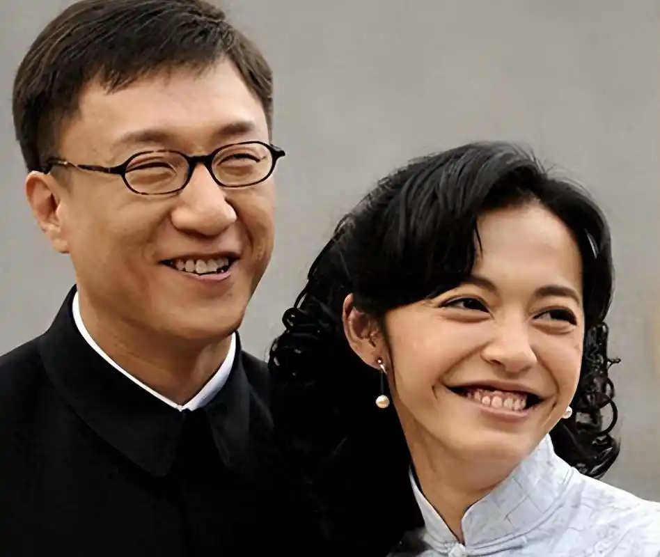 孙红雷的8位女星 孙红雷曾和多位女明星传出绯闻,包括巩俐,陈数,姚晨