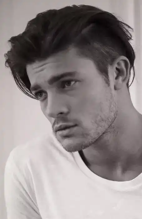 时尚大背头造型你能驾驭嘛