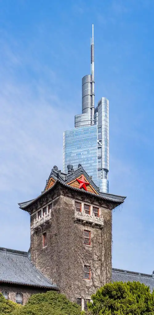 红星闪耀中国南京大学