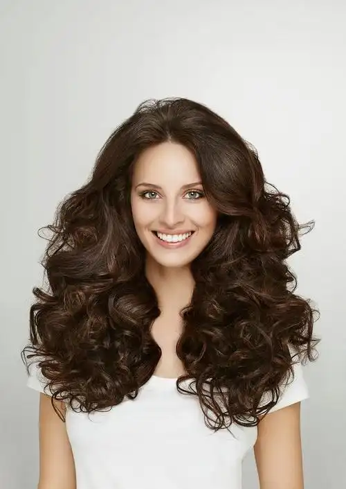 发型一直是时尚焦点之一,能够让整个形象看起来更有质感,更有型,让你