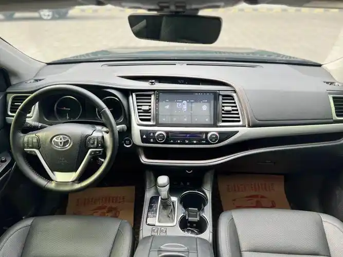 新到21年 7座豪华4驱 汉兰达一手原版 有