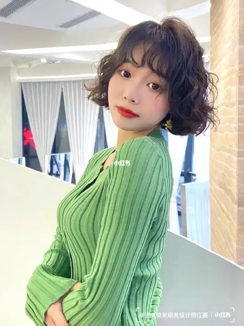 还能让头顶发根蓬松.