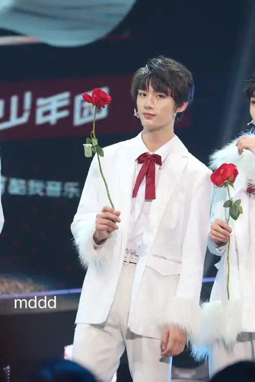 #丁程鑫壁纸##丁程鑫生日#