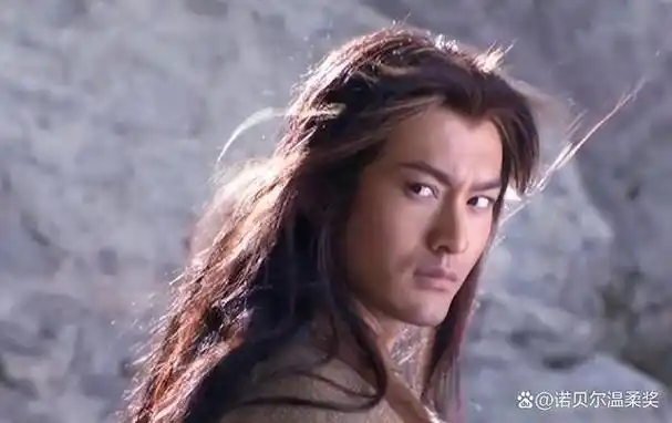 杨洋塌方后,黄晓明再一次走红,如今才明白他多"精明"