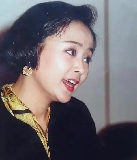 事业没了,爱情也没了,至今孑然一身|张建亚|郭凯敏|张瑜(演员)|大众