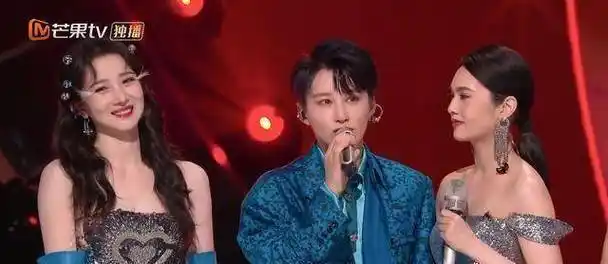 成团冲刺,张柏芝吉克隽逸排名飙升,三大人气巨头冲第四_周笔畅_王鸥