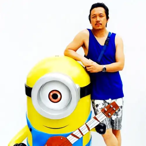 微信头像潘粤明