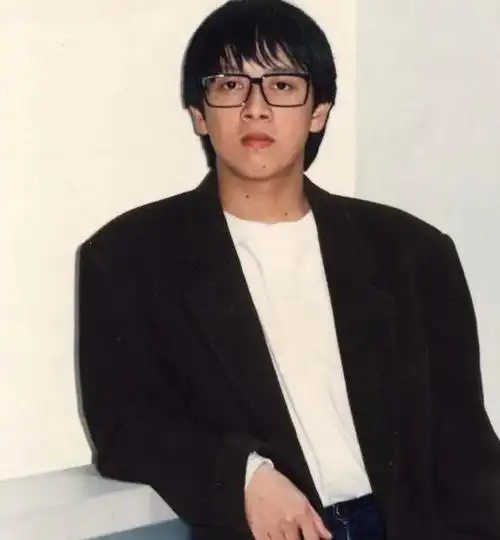 97年张雨生出车祸身亡葬礼上哭到窒息的女人如今怎样了