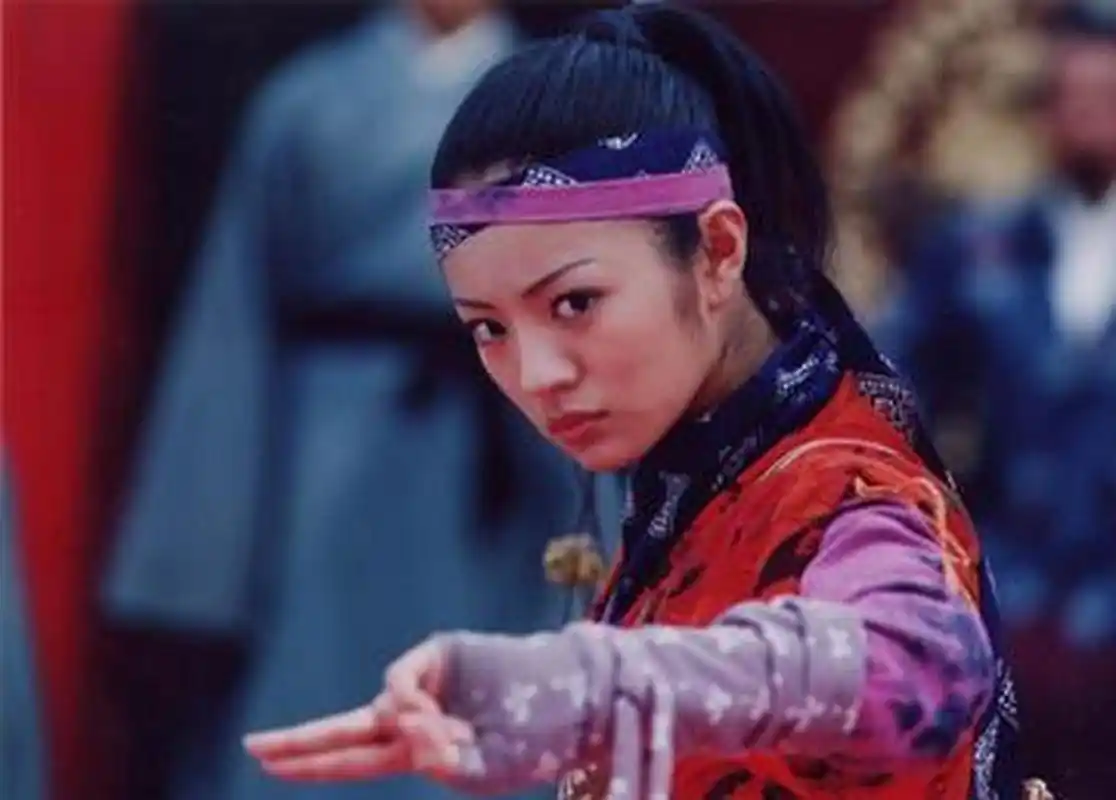 当年安以轩在《仙剑奇侠传》里饰演的林月如,不知道成为多少人心中的