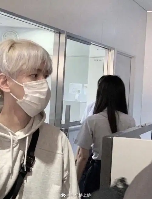 边伯贤女友视角