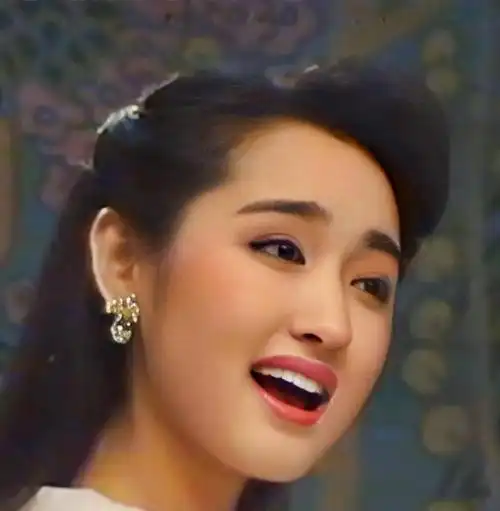 "甜歌天后"杨钰莹真的像照片那么美吗?这组老照片足以见证